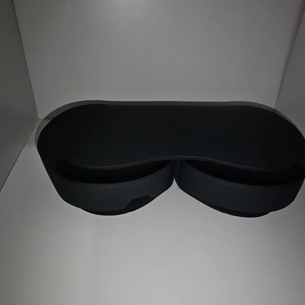 Black VR Case with Sleek Design and Contoured Fit